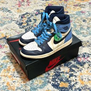Nike Jordan 1 Retro High Obsidian UNC